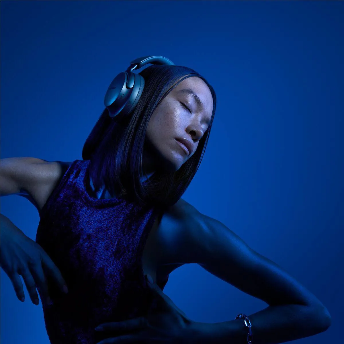 Bose QuietComfort® Ultra Headphones (Lunar Blue)