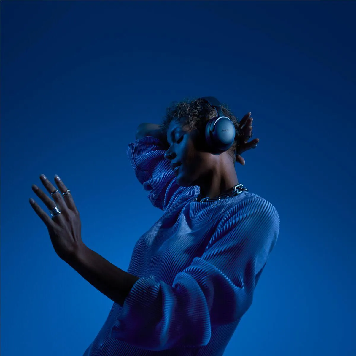 Bose QuietComfort® Ultra Headphones (Lunar Blue)